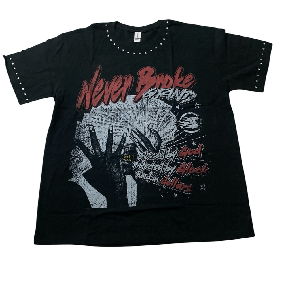 NWOT Black Graphic T-Shirt with Rhinestones XL E58